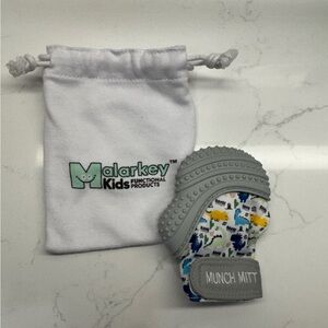 Munch Mitt - Gray and Multicolor